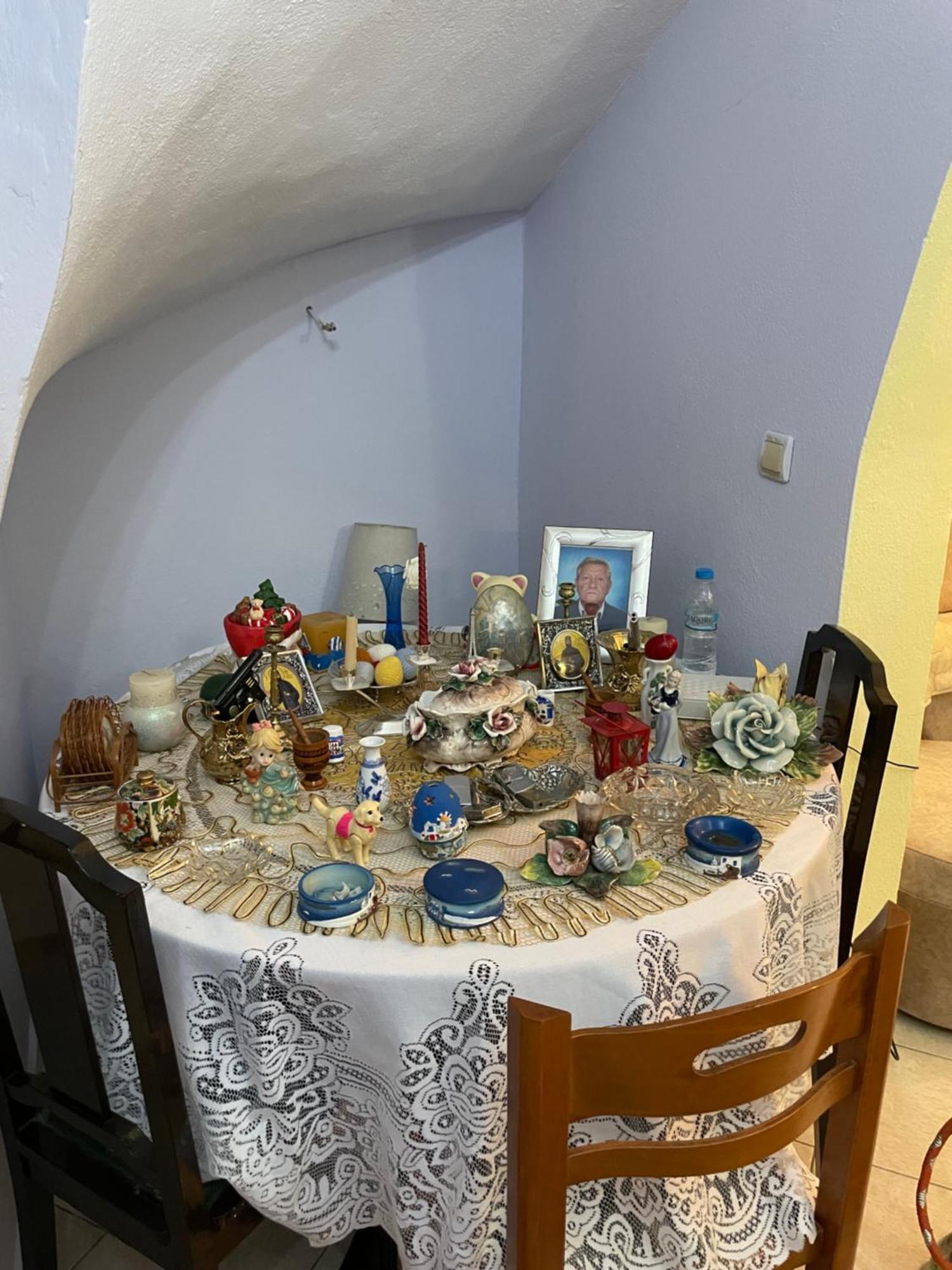 Luigi Guest House Gjirokastër Esterno foto