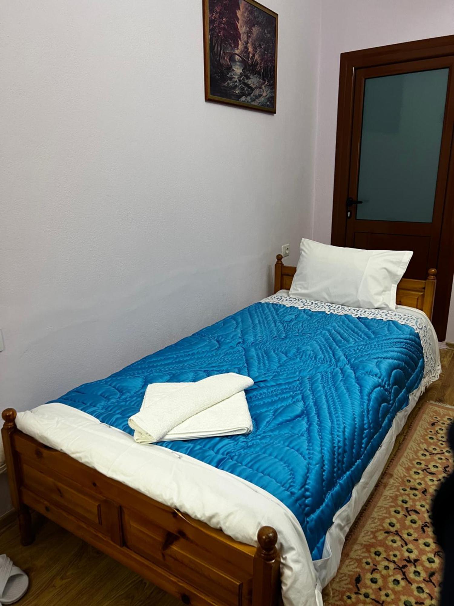 Luigi Guest House Gjirokastër Esterno foto
